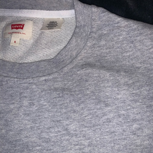 Levis crewneck - Picture 3 of 4